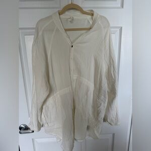 Women’s white button down gauze tunic top